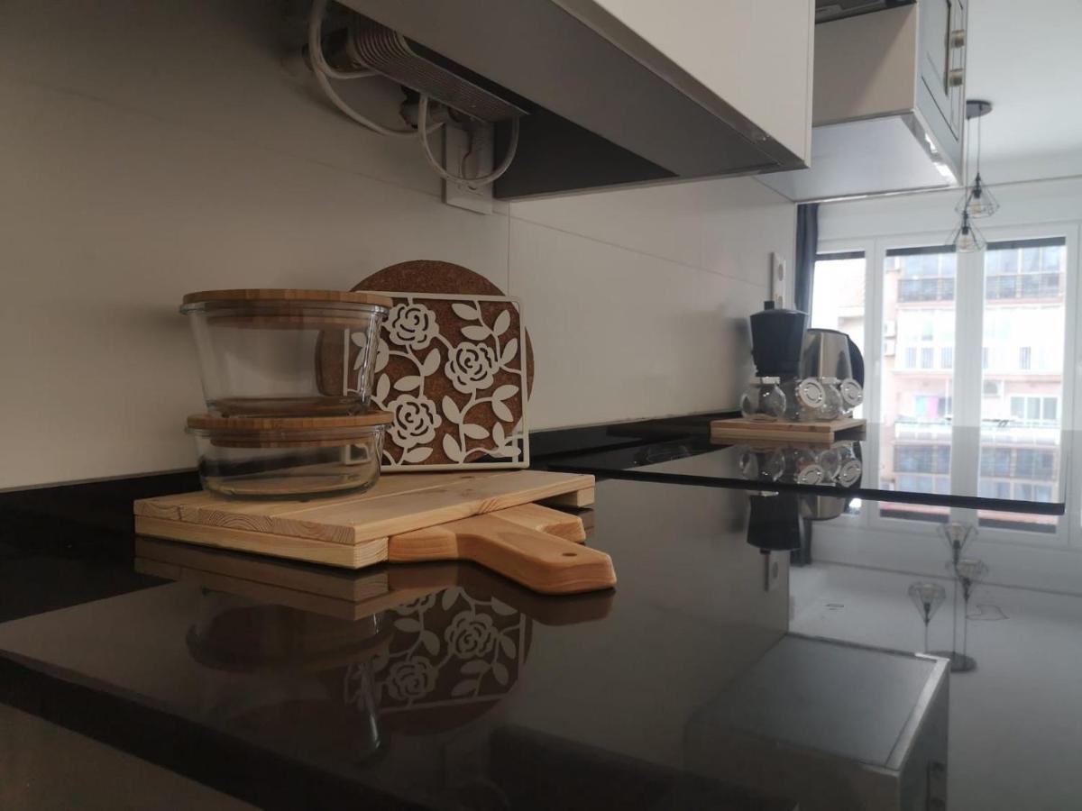 Love Rent4 Malaga Loft Exterior photo