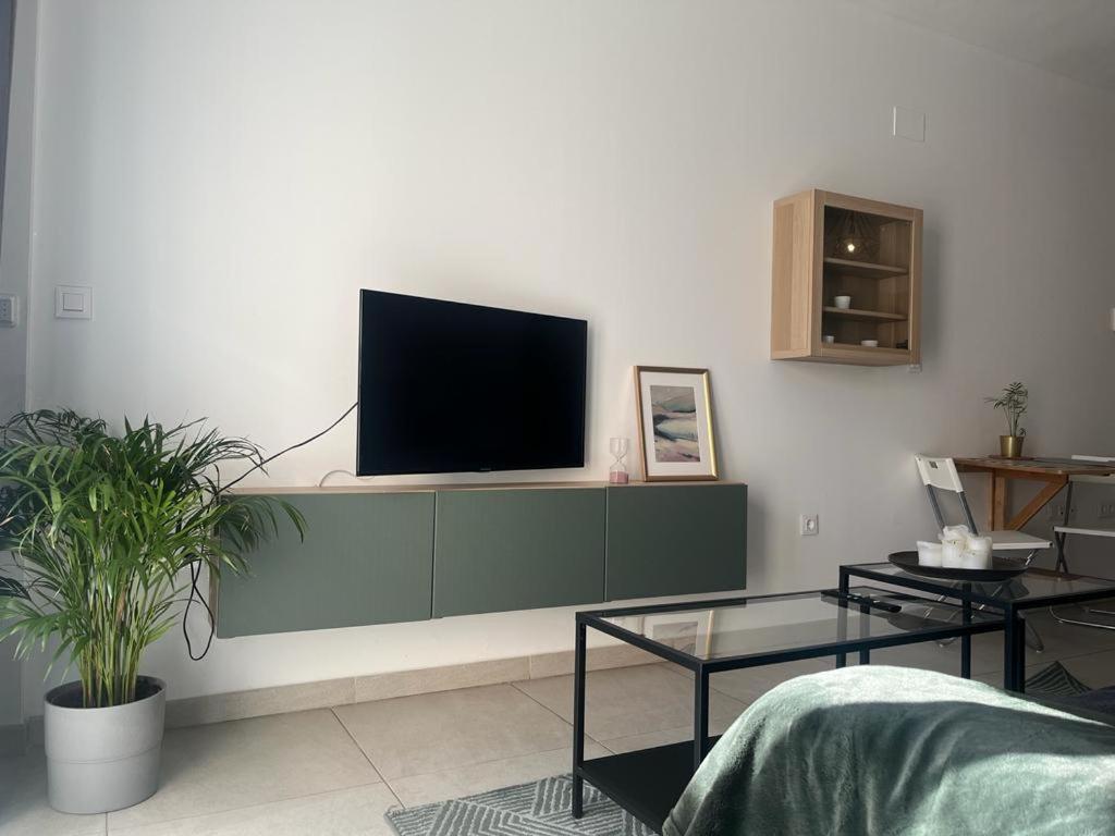 Love Rent4 Malaga Loft Exterior photo